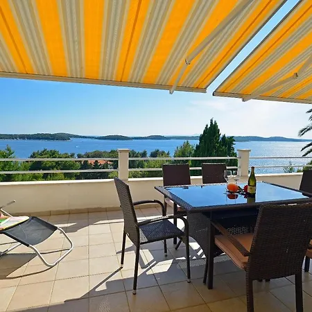 Dinka Milicic דירה *